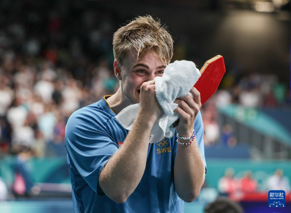 巴黎激烈的 巴黎激烈的